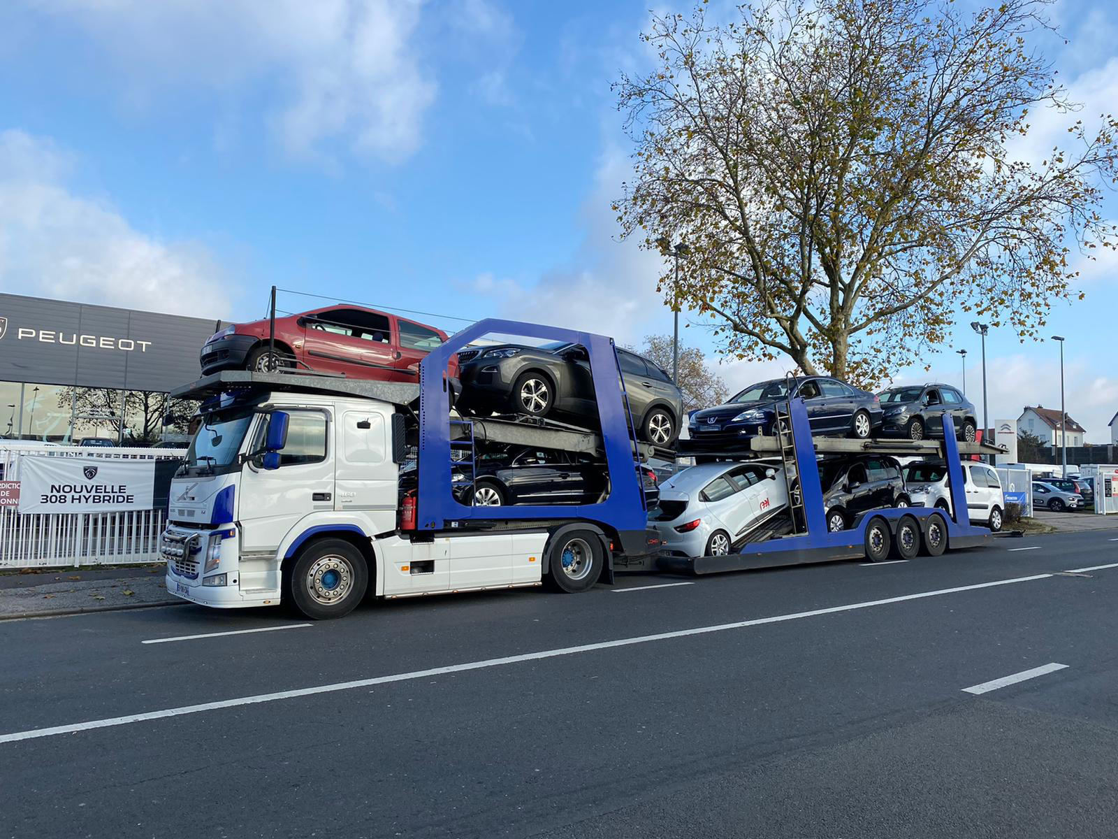 LOCATION CAMIONS PORTE-VOITURES